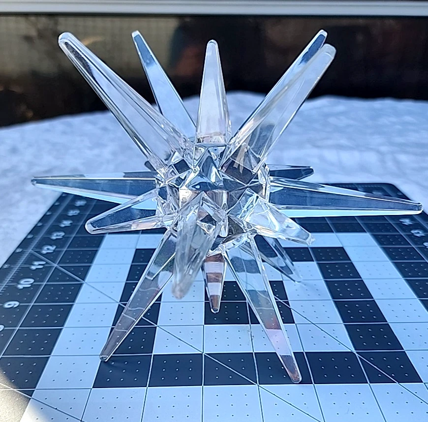 Mid Century Mod Atomic Starburst Star Clear Acrylic Tabletop Statement Figurine - Image 3 of 4