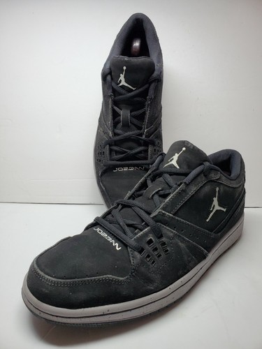 Size 9 Nike Jordan 1 Flight Low Shoe 