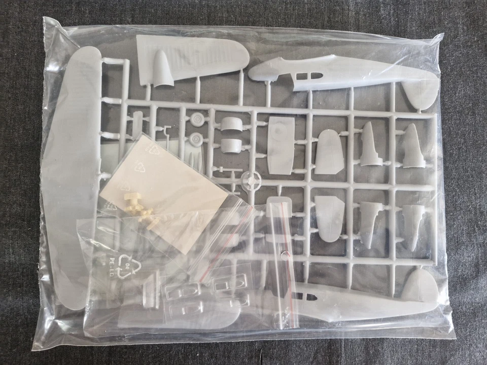 Cessna T-50 Bobcat Pavla 72022 1/72 avion liaison US Navy rare -AV393- - Photo 2/4