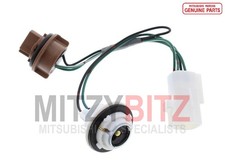 Genuine Bumper Light Wiring Loom Bulb Holder for PAJERO SHOGUN V78W MK3 3.2 DiD