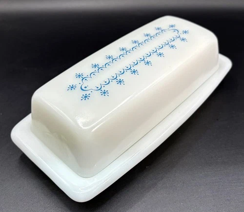 Vintage Pyrex Snowflake & Garland Motif 2 Piece Butter Dish. Blue & White.