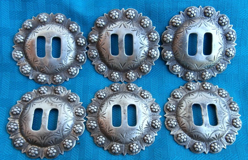 2 Conchos (Rondelles) Western Octogonaux Argentés Gravés à La Main - 1 3/4" - Pour Sellerie