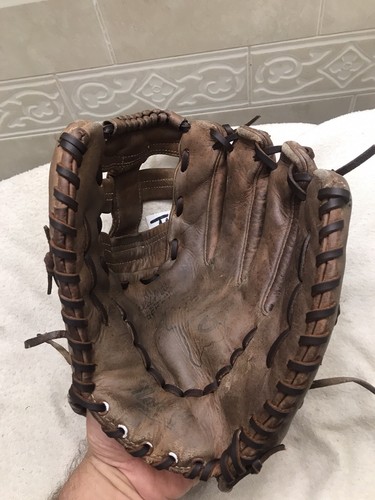 Nokona BM-76 Fully Relaced & Broken In 12” Baseball Glove HAS INNER WEAR Righty - Picture 2 of 12