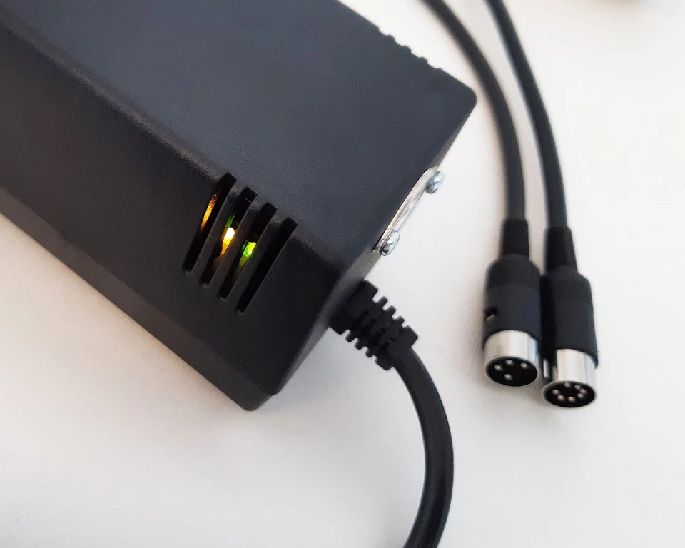 C64 PSU 2-in-1: Commodore 64 & 1541-II FDD Ersatz-Netzteil (EU-Stecker) - Bild 4 von 4