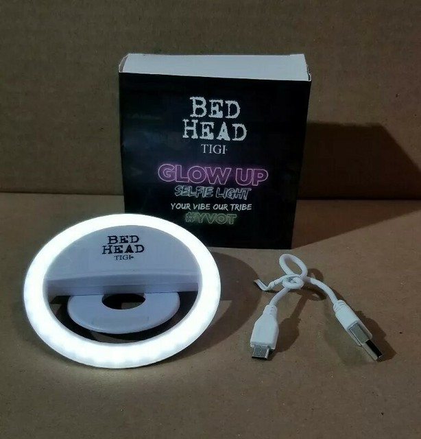 bed head selfie light