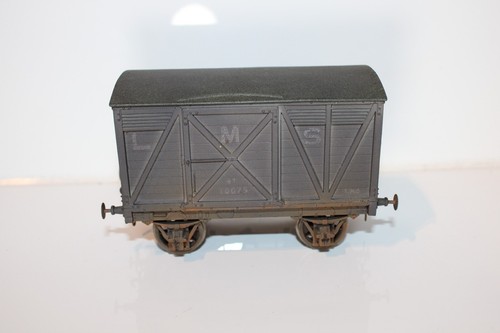 Slaters 7 mm Spur O LMS (MR) 8 Tonnen gedeckter Obstwagen 30075 Bausatz gebaut & verwittert | Condition: Used