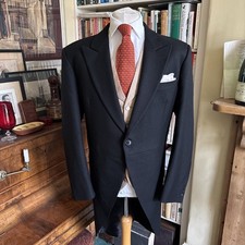 Gieves & Hawkes of  Savile Row morning suit.  C48”/W40”/L30”  