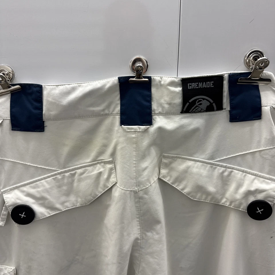 Pantalones de snowboard Grenade para hombre talla pequeña 34x30 blanco cintura ajustable Foto 2 de 4