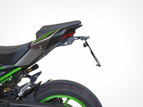PORTATARGA KAWASAKI Z900 De 2025+ FLECHAS LED+LUZ DE MATRÍCULA+CATADIOPTRO -LEE - Imagen 4 de 6