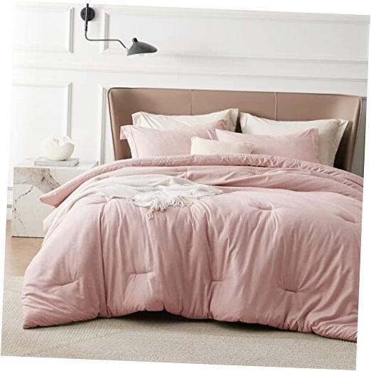 Soft Pink Queen Comforter Set for Cozy Bedding in Size 29-image