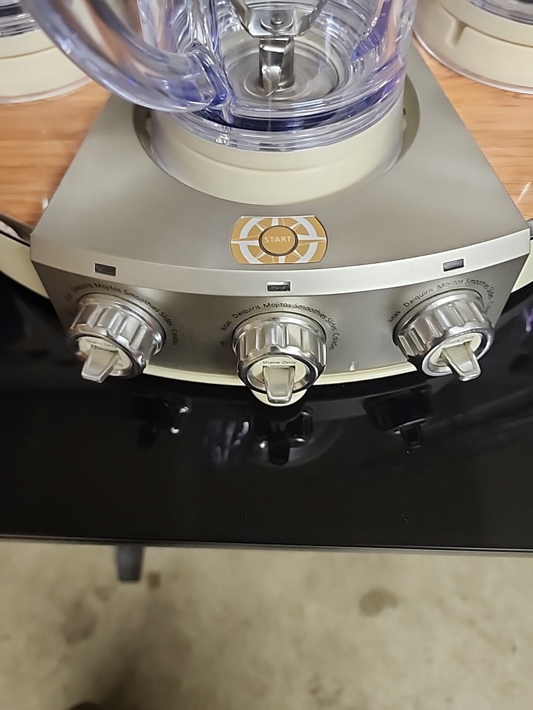 Margaritaville Tahiti Frozen Concoction Maker with 3 Pitchers Blender