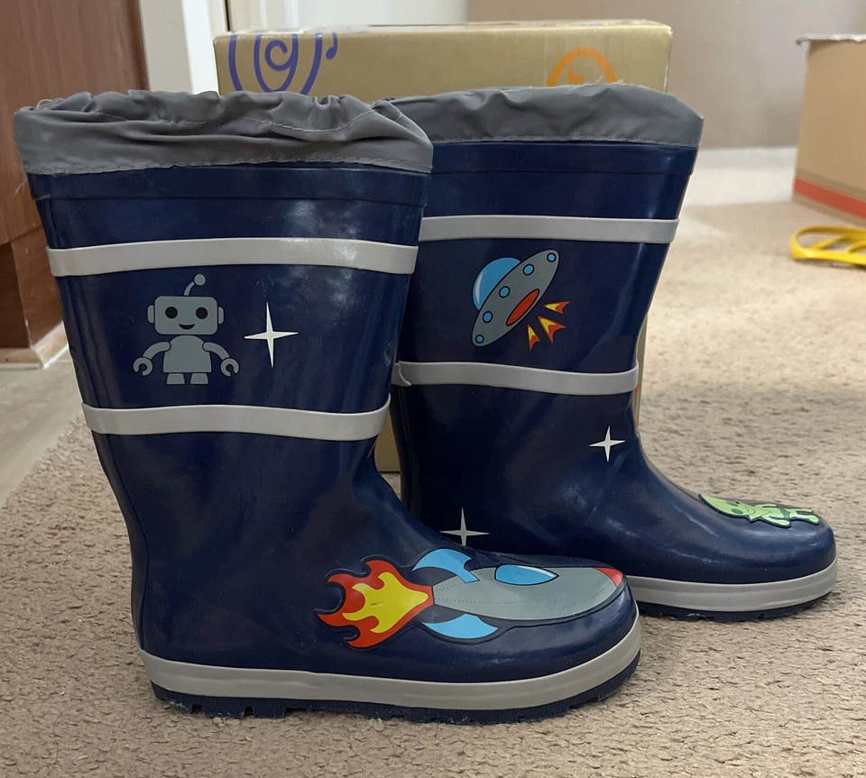 Kidorable Space Hero Rain Boots, US Size 2, Lightly Used, with Box - Image 2 of 4