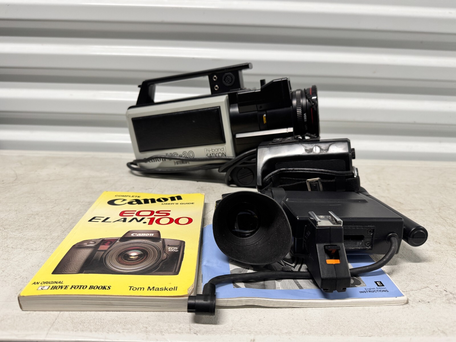 W/ Accessories Bundle