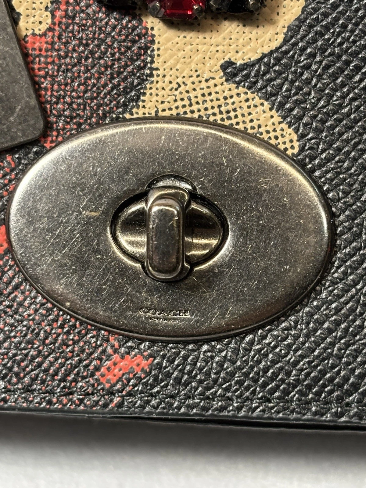 Coach Mini Borsa a Tracolla in Pelle Nera Stampa Floreale con Gioielli City Designer