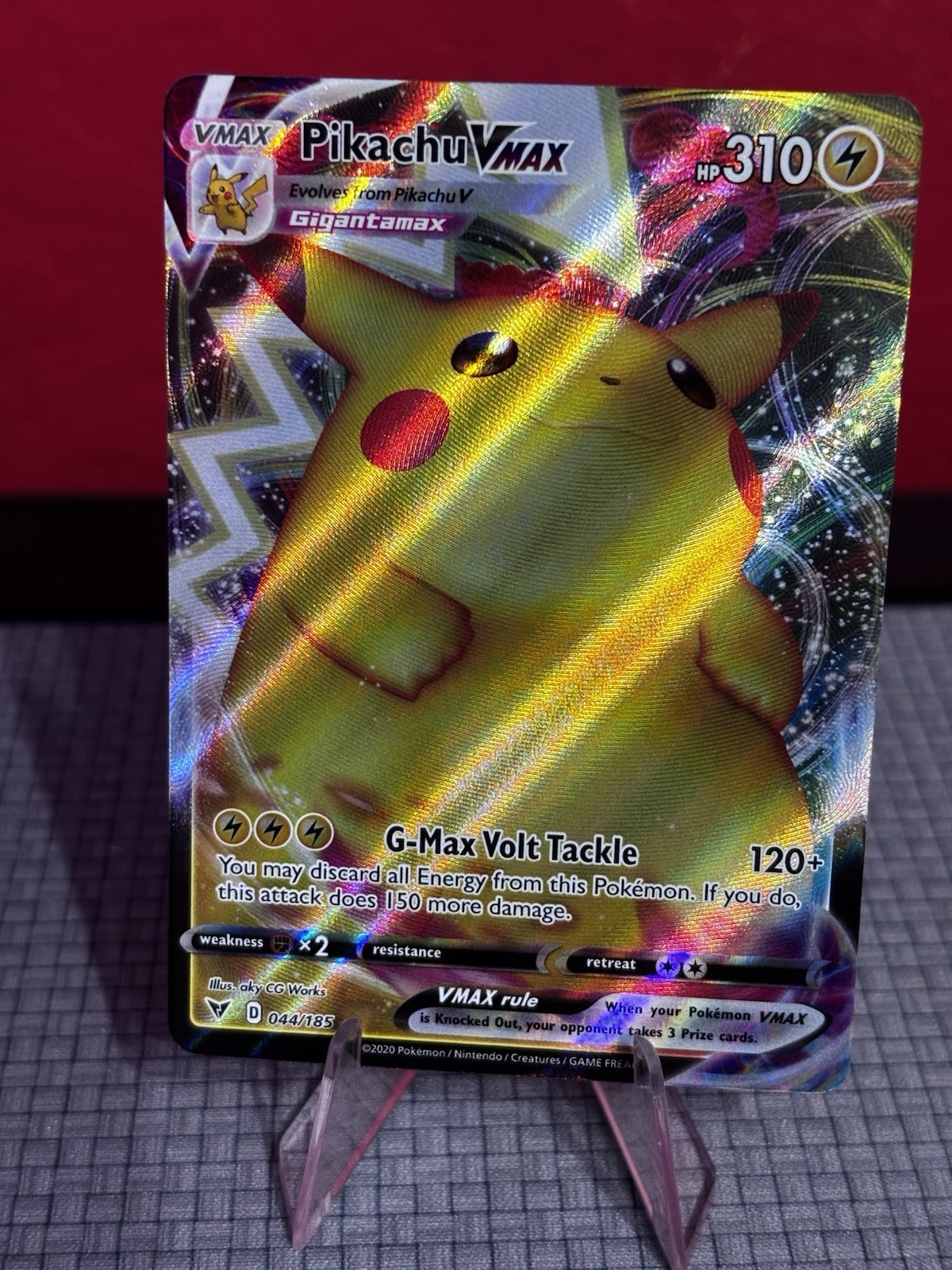 Pikachu VMAX 044/185 Vivid Voltage NM Pokemon