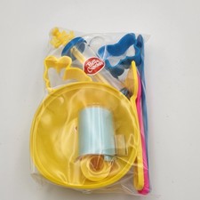 Betty Crocker Childrens Toy Baking Cooking Cookie Play Set Plastic NOS