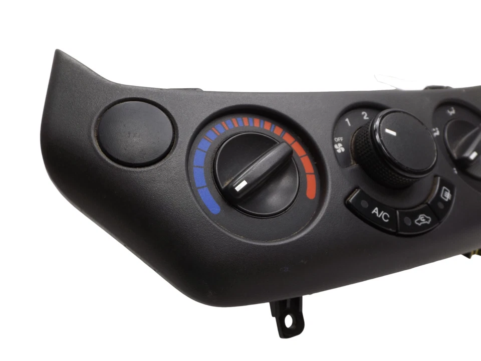 Chevrolet Aveo 2007-2011 HVAC panel de control de temperatura de aire acondicionado usado 96437334 OEM Foto 3 de 4