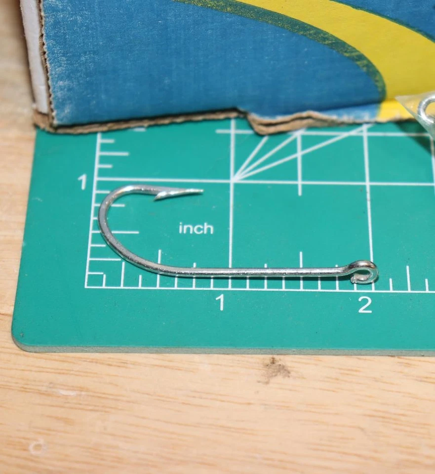 One Lot of 100 Mustad 34091D Open Eye # 5/0 Tinned Oshaughnessy Hook - Image 2 of 4