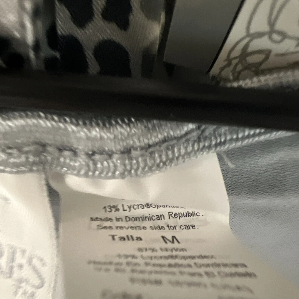 VTG NWT 90's Secret Treasures Set 2 Pcs Tank Top Sz. M Silky Pants Sz S NWT - Image 4 of 4