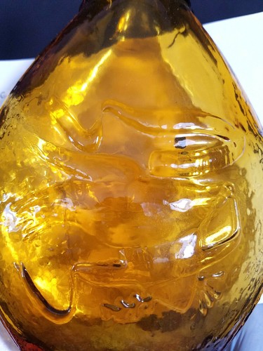 Union Bottle Civil War Style With Clasped Hands Golden Colored Glass - Picture 10 of 10