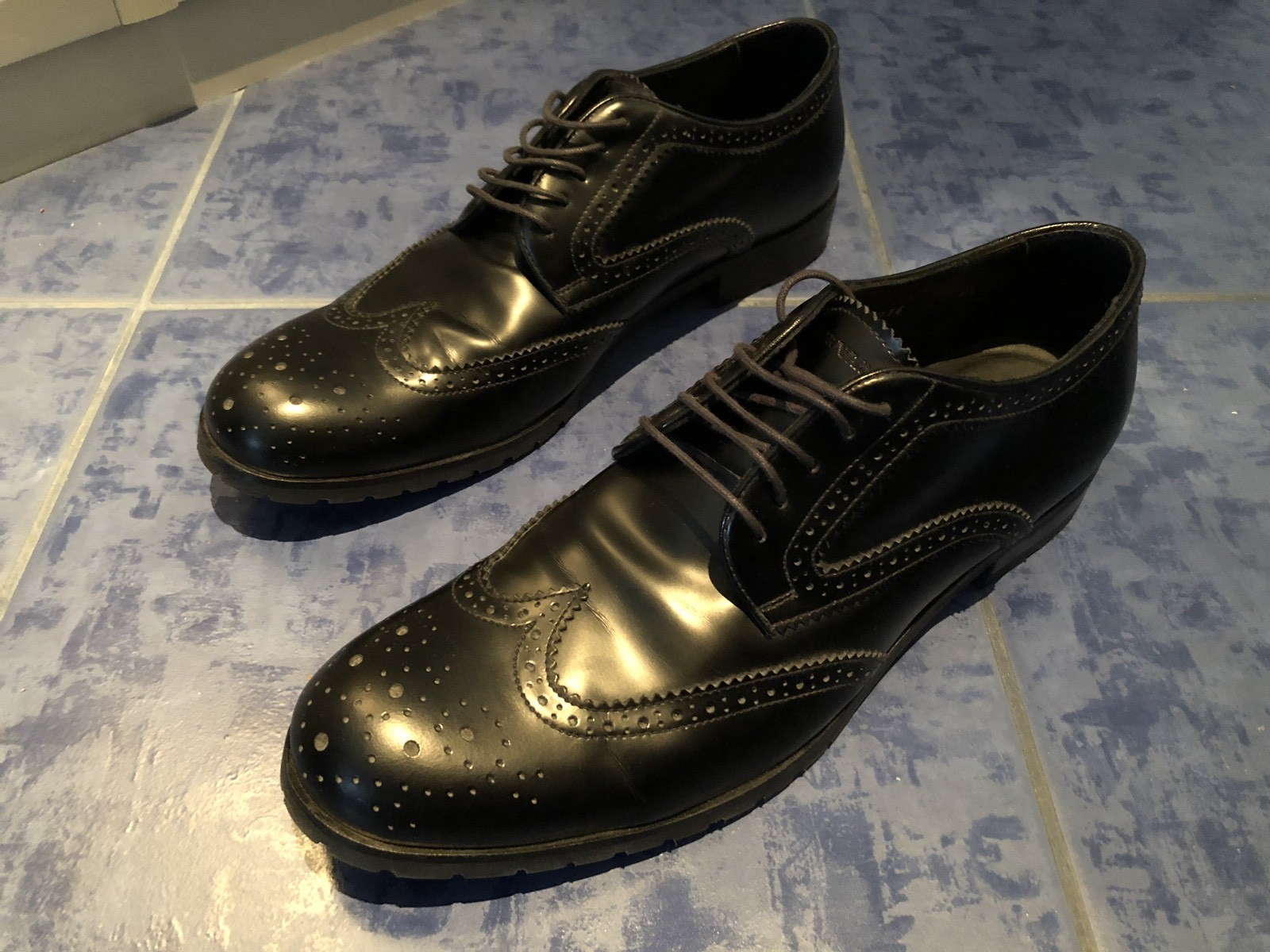 Emporio Armani Herren Halbschuhe Leder Gr. 8 1/2 DE 42,5 schwarz wie Neu Emporio Armani Herren Halbschuhe Leder Gr. 8 1/2 DE 42,5 schwarz wie Neu