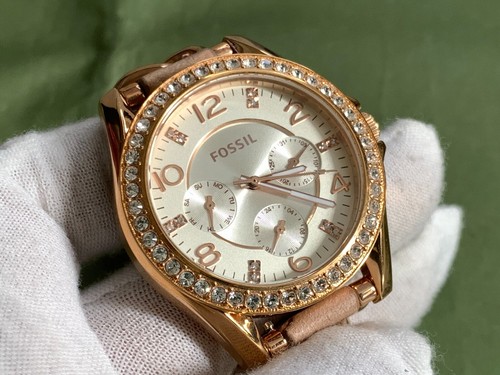 Fossil Riley ES3466 Daydate and Leather Multifunction 10Atm Quartz Women's Watch - Picture 4 of 18