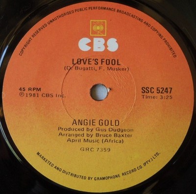 Angie Gold - Love's Fool (7'', Single) (Near Mint (NM or M-)) - 3616052637