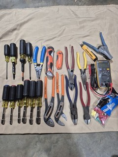 KLEIN TOOLS BRAND NEW ELECTRIAL TOOLS SEE PHOTOS