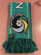 New York Cosmos Club 71 Scarf .Ruffneck Scarves. 100% Acrylic. Made In England
