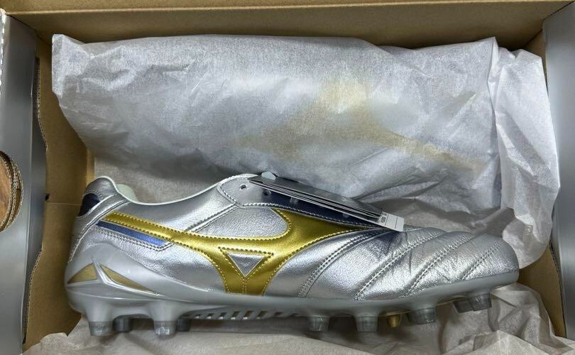 Mizuno MORELIA DNA JAPAN Soccer Cleats shoes P1GA251004 Galaxy Silver/Gold US10 image 5