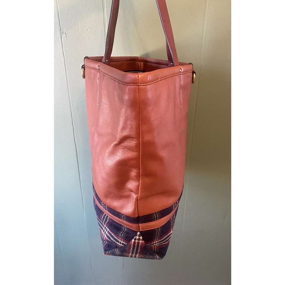 Bolsa de ombro Brooks Brothers 2 peças tote e pulseira couro marrom xadrez tartan dupla - Imagem 4 de 4