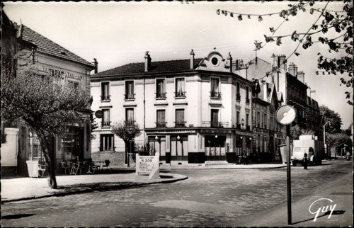 Carte postale Sannois vendu Val dOise, Carrefour Gabriel Péri et Général de Gaulle - 2889805