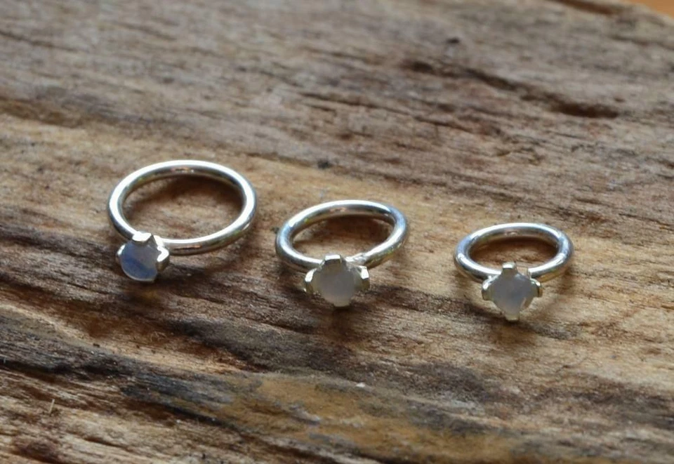 Universale Piercing Anello 925 Argento 1.2mm Pietra di Luna - Immagine 3 di 4