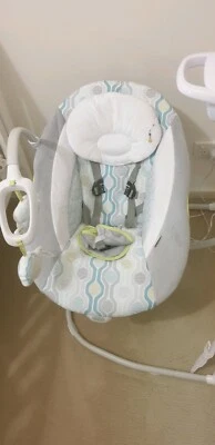 auto rocking bassinet australia