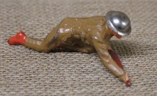 Barclay Dime Store Toy Soldier 1332: Soldier Crawling w/Rifle B64 