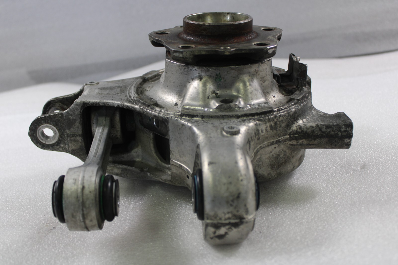 Ferrari GTC4 Lusso, California T, RH, Rear Knuckle, w/ Hub, Used, P/N 294851