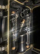 Selmer USA CL301 Student Clarinet w/ Case Pads/Corks Excellent