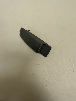 1980-1989 CADILLAC BROUGHAM DEVILLE HOUSING FOR FENDER MONITOR LIGHT 1617260