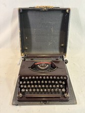 Machine To Typewriter OLYMPIA Plana IN Bakelite Couleur Burgundy thumbnail