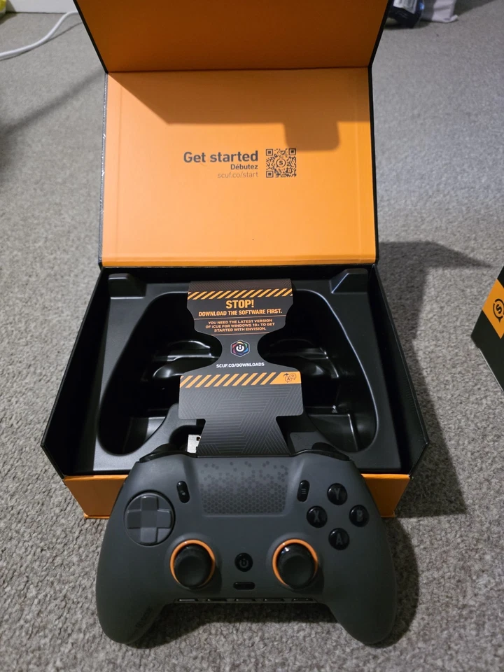 Scuf Envision Pro Wireless PC Gaming Controller Grey/Orange - Image 4 of 4