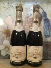 LOT 2 BOUTEILLES DE CHAMPAGNE VEUVE CLICQUOT PONSARDIN BICENTENAIRE 1772/1972 
