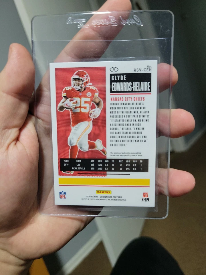 2020 Panini Contenders Rookie Ticket Clyde Edwards-Helaire Patch - Image 2 of 3