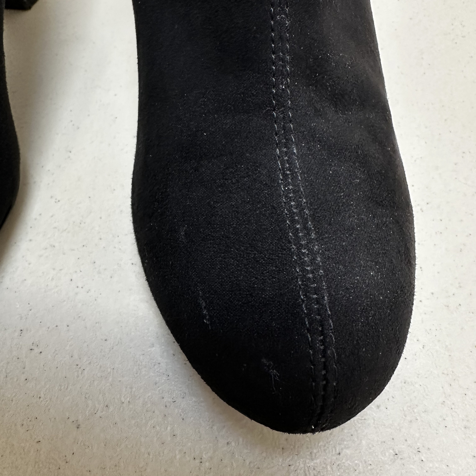 Coach And Four Black Cuffed Booties Size 8 Faux Suede Side Zipper Shoes