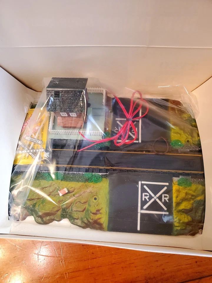 Tyco Operating Signal Man con Cabaña Iluminada 16" Cable de Alimentación Escala HO Sin Probar Foto 2 de 3