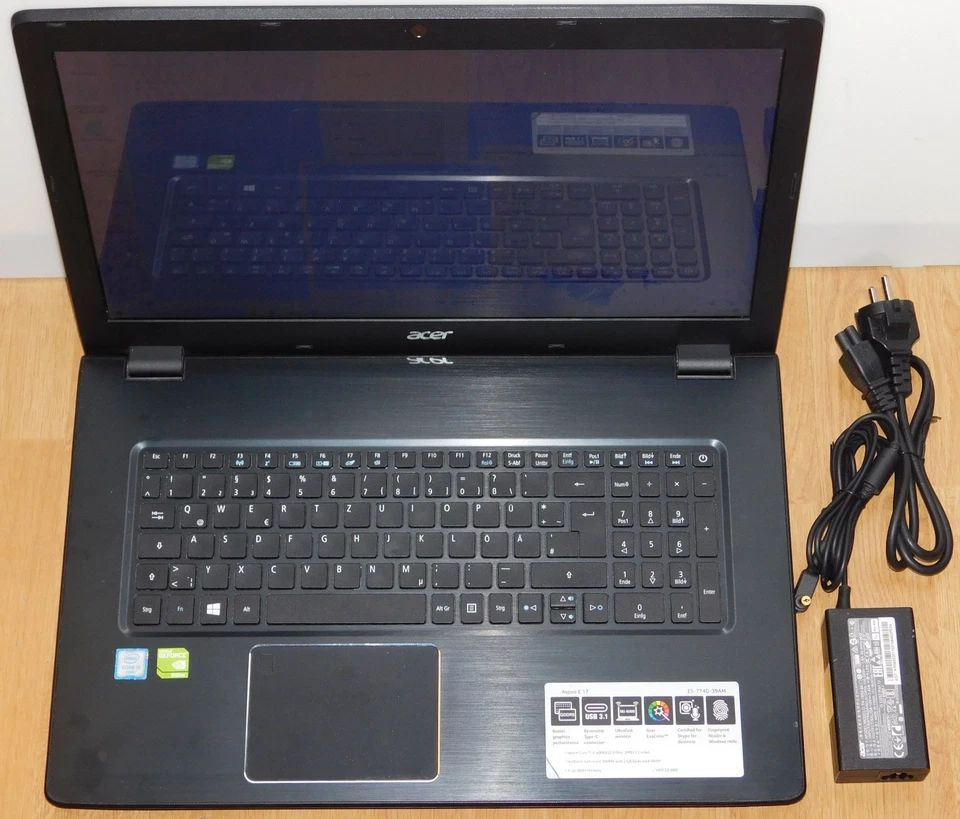 17,3" Laptop Notebook Acer Aspire E5-774 i3-6006U 2GHz 275GB SSD 8GB Win 10 HDMI - Bild 2 von 4