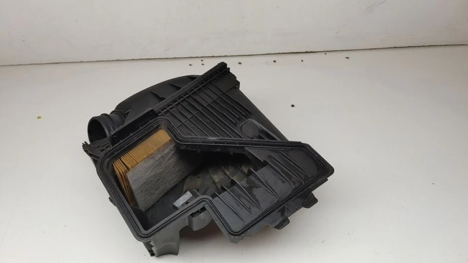 BMW 750LI 2007 F-L caja de filtro de aire Foto 4 de 4