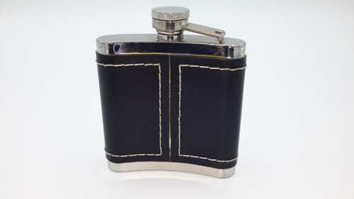 Jack Daniels Old No 7 Brand Stainless Steel And Leather 5 oz Flask 2009 - Picture 4 of 8