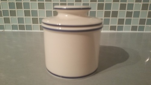 BUTTERL CROCK by L.Tremain, Inc. Butter Storage Dish White Navy Blue Butter Jar - Picture 8 of 8
