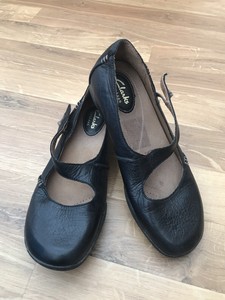 clarks mary jane shoes uk