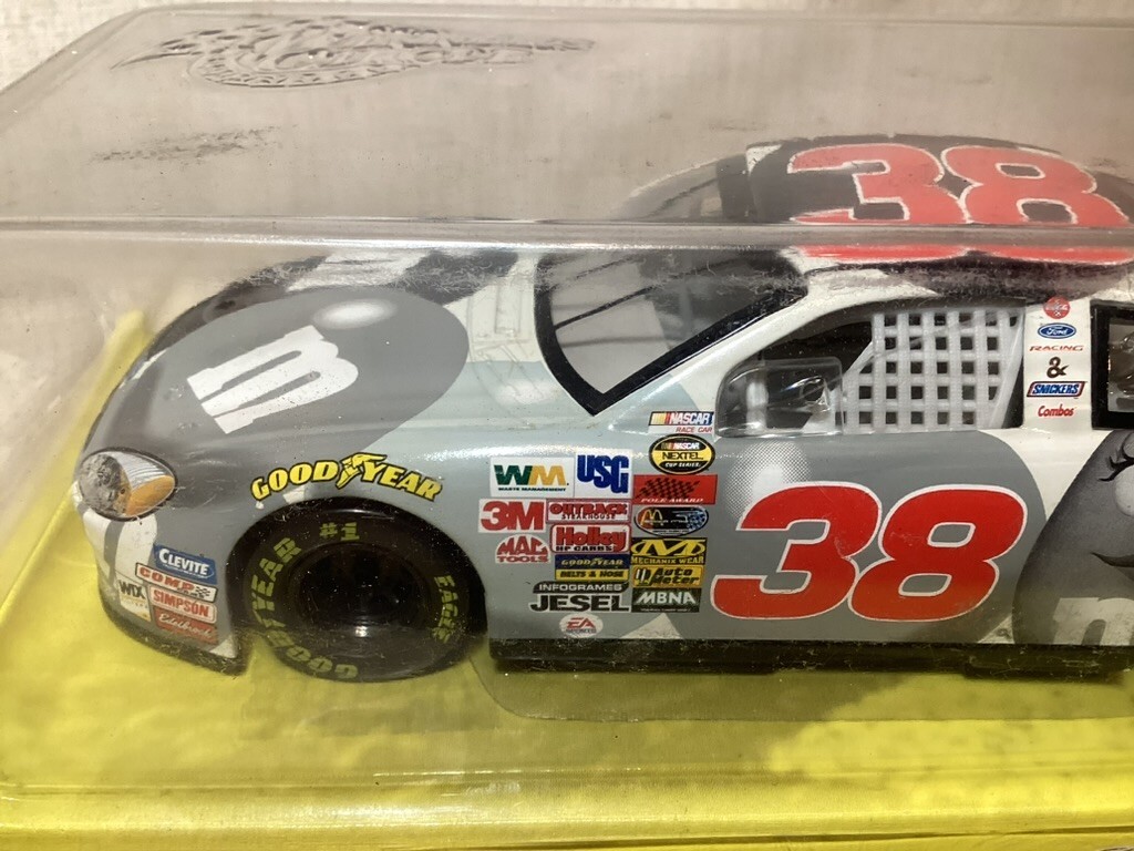 Picture 2 of 11